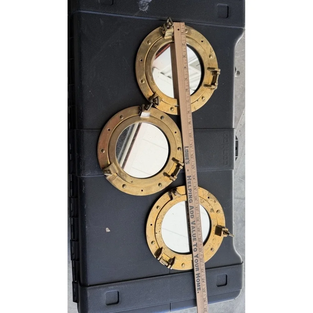 N/A vintage porthole